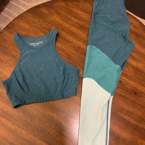 OUTDOOR VOICES | Set